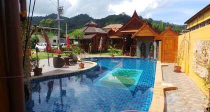 Golden Teak Resort - Baan Sapparot