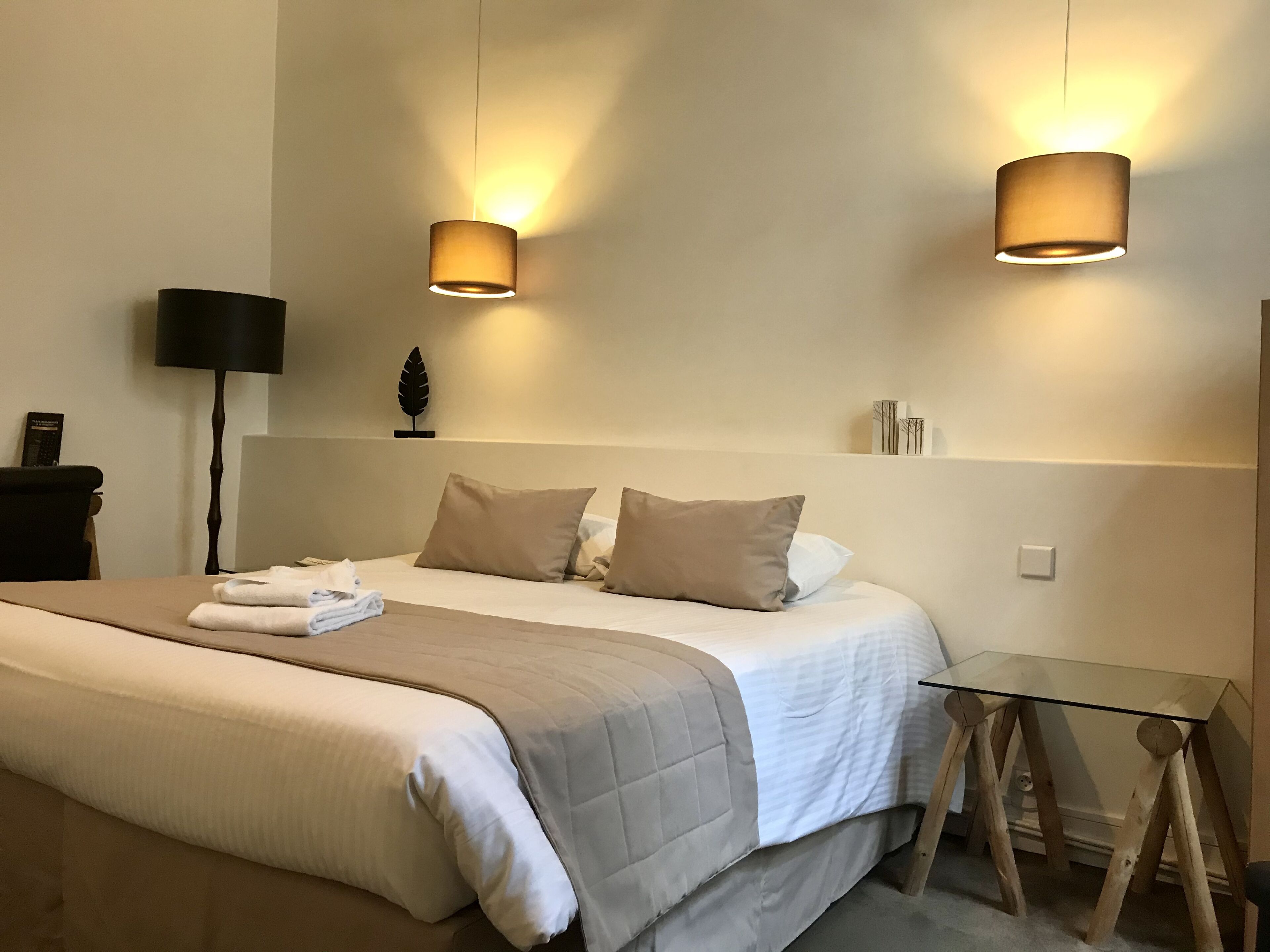 comfort double room, 1 double bed | individually decorated, individually furnished, desk, laptop workspace