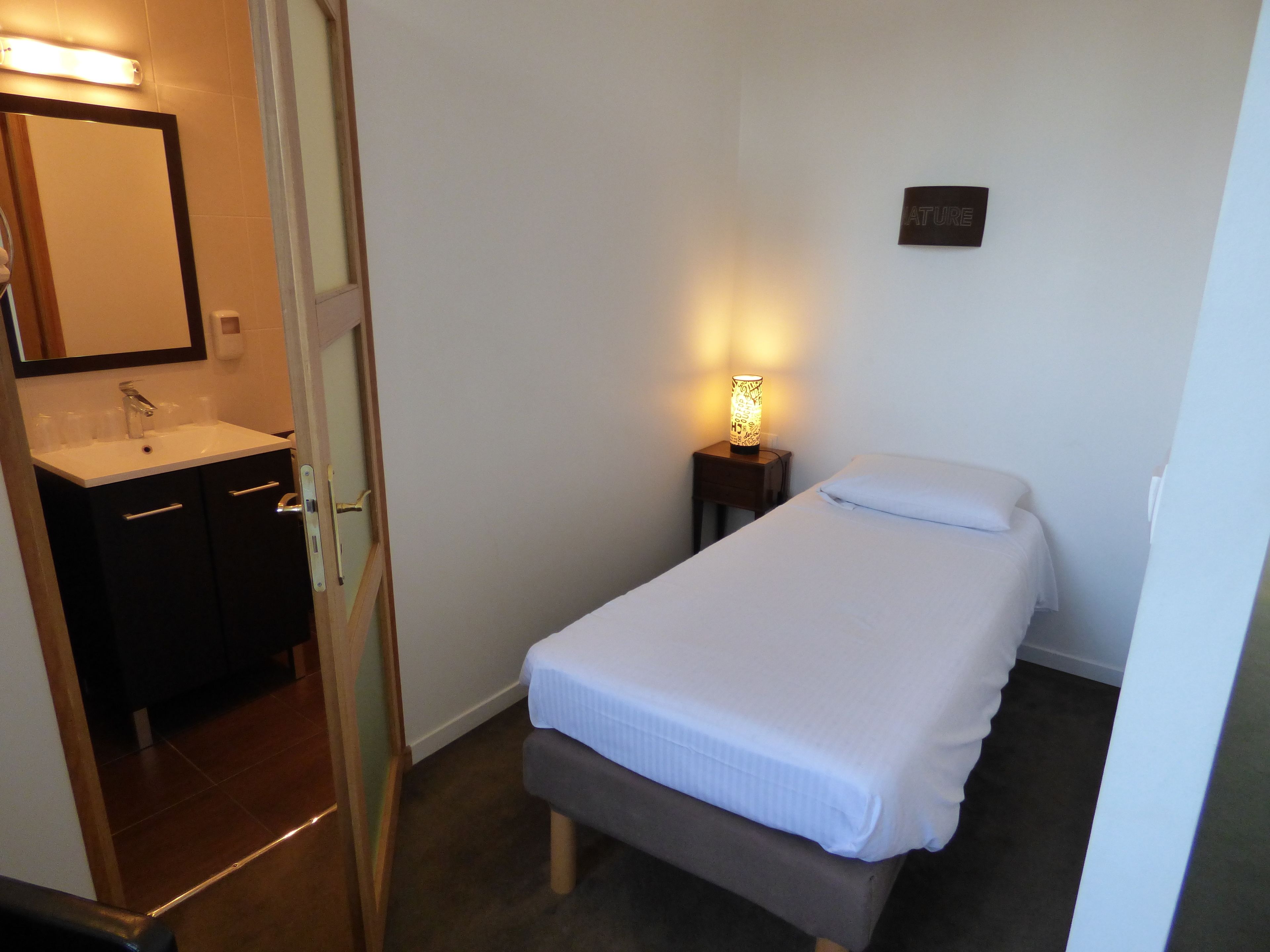 family room, multiple beds, river view | individually decorated, individually furnished, desk, laptop workspace