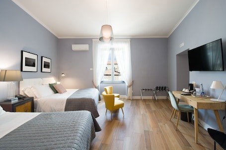 Deluxe Room | Premium bedding, minibar, in-room safe, desk