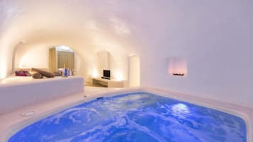 Bain à remous intérieur