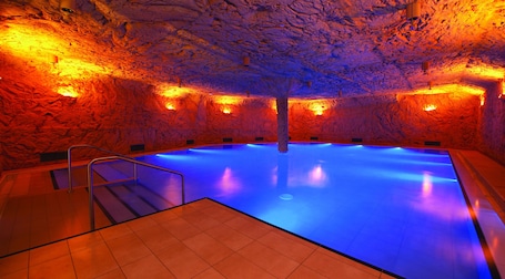 Sauna, hot tub, steam room, hot springs/mineral springs, body treatments. VitalBoutique Hotel Zurzacherhof