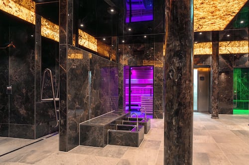 Sauna, Whirlpool, Dampfbad, Thermalbad/Mineralquelle, Körperbehandlungen