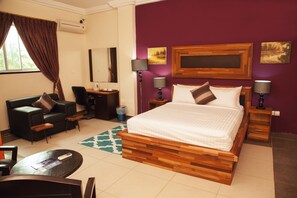 Premium bedding, minibar, in-room safe, desk - Kingstel Hotel (Sekondi-Takoradi)