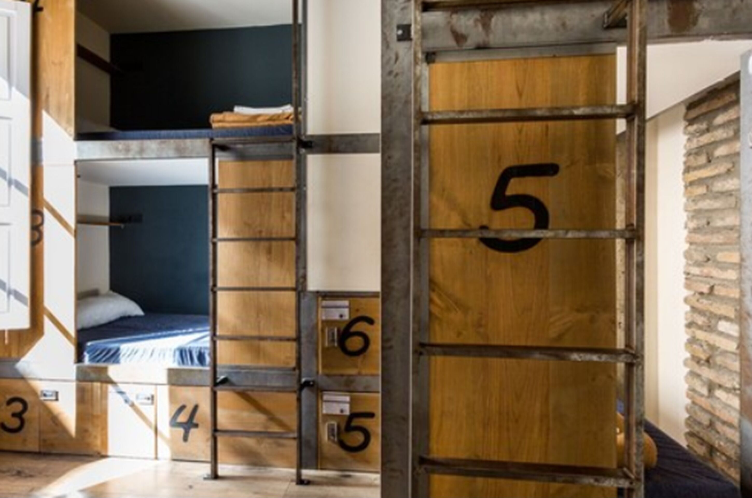 Photo - Black Swan Hostel Sevilla