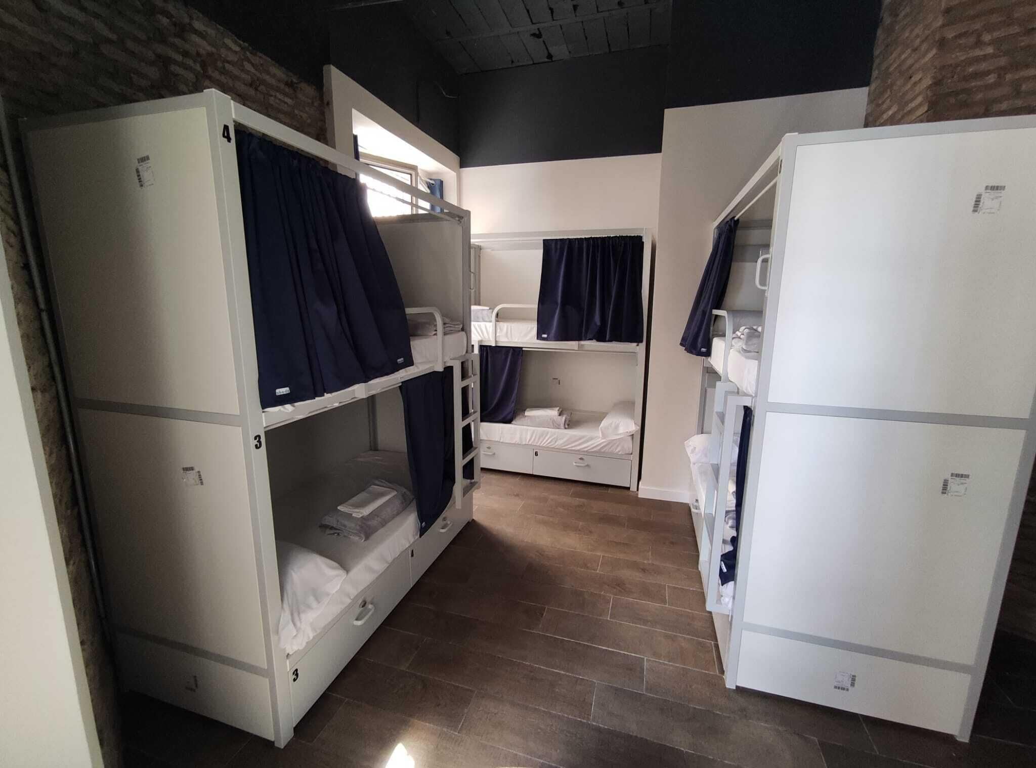 Photo - Black Swan Hostel Sevilla