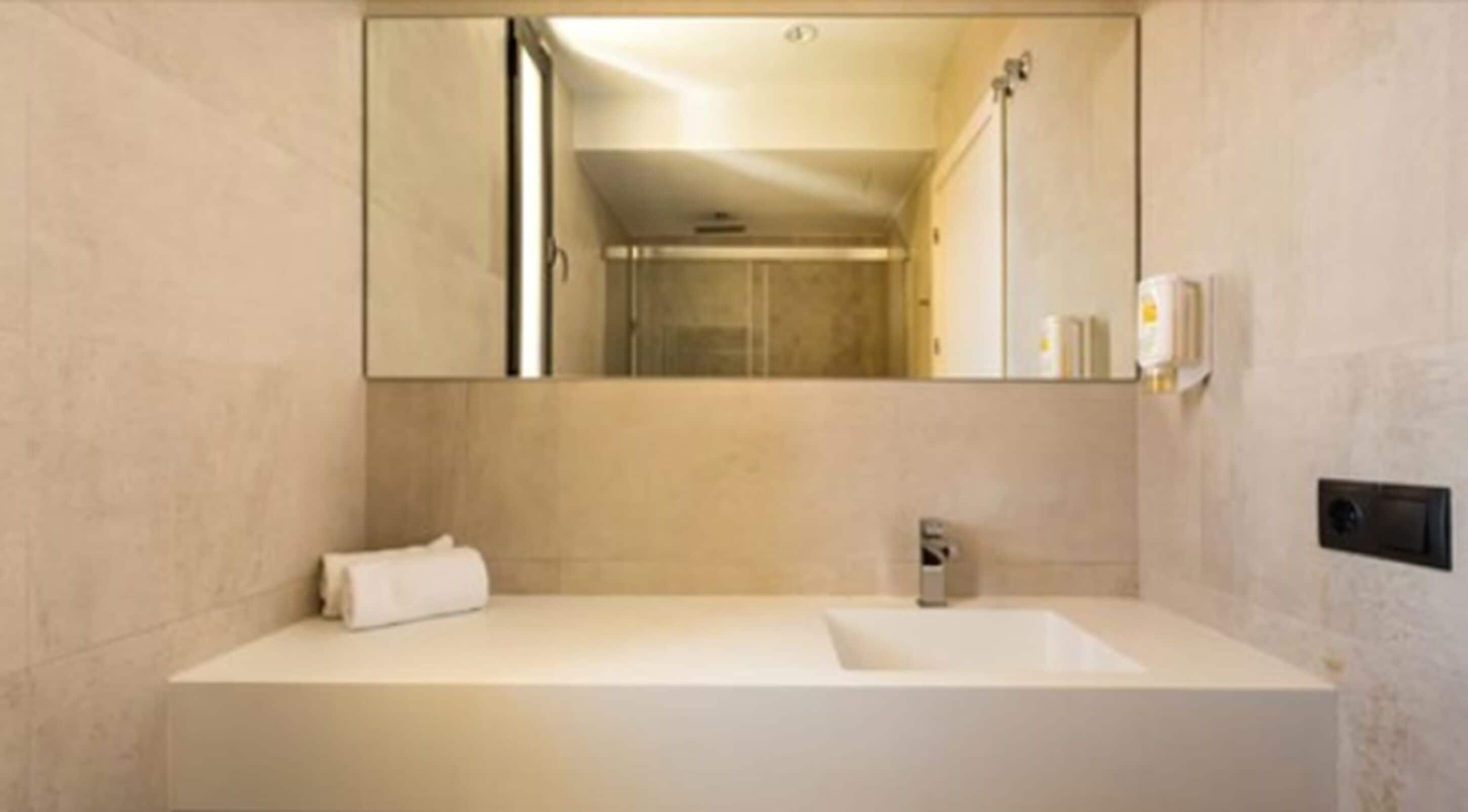 Photo - Black Swan Hostel Sevilla