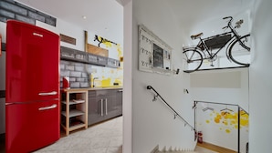 Exclusive Apartment, 3 Bedrooms, Hill View (excl. cleaning fee €80) | Private kitchen