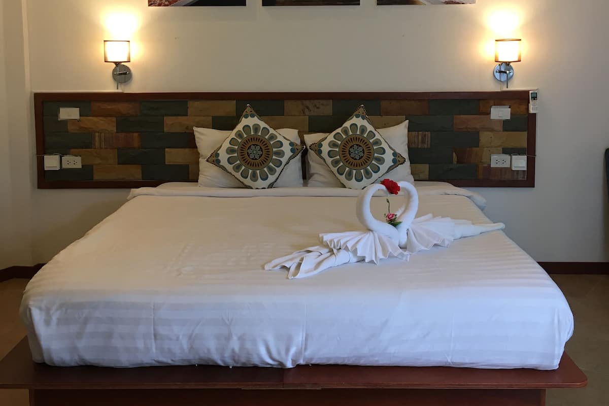 Deluxe Bungalow, 1 King Bed