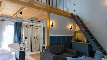 New Yard Sauna Gallery Loft | Literie de qualité, décor unique, ameublement unique