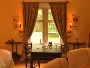 Premium bedding, individually decorated, individually furnished - Zabola Estate - Transylvania (Zabala)