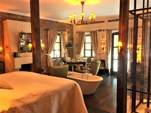 The Brick Room | Premium bedding, individually decorated, individually furnished