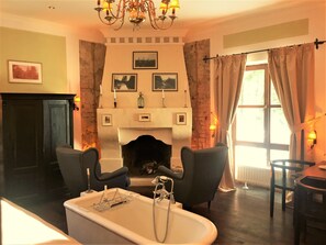 Premium bedding, individually decorated, individually furnished - Zabola Estate - Transylvania (Zabala)