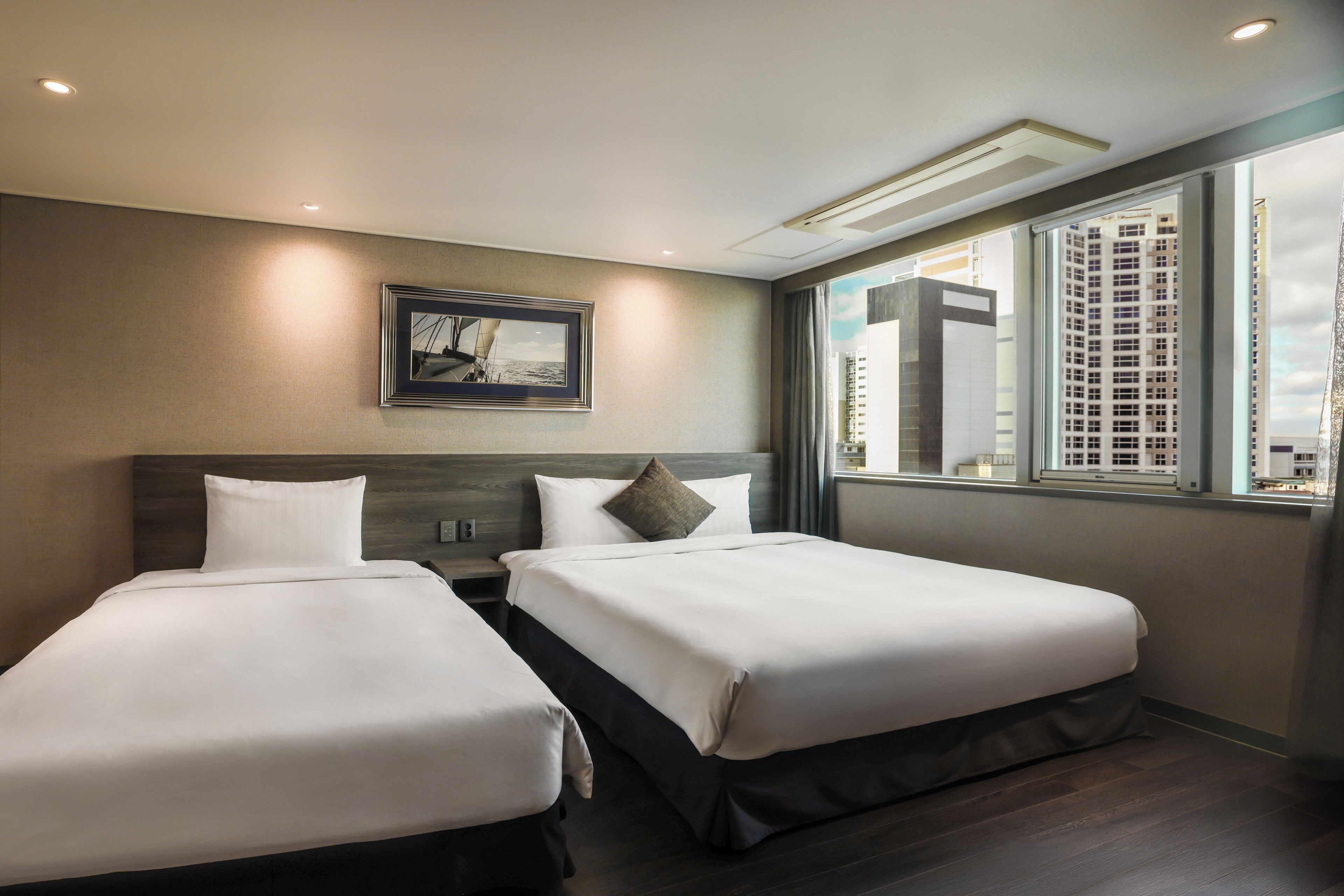 Premium bedding, minibar, in-room safe, blackout curtains