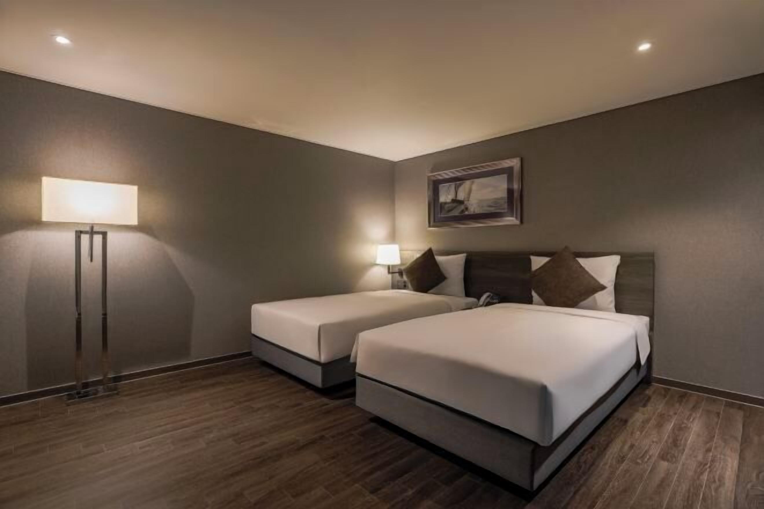 Premium bedding, minibar, in-room safe, blackout drapes