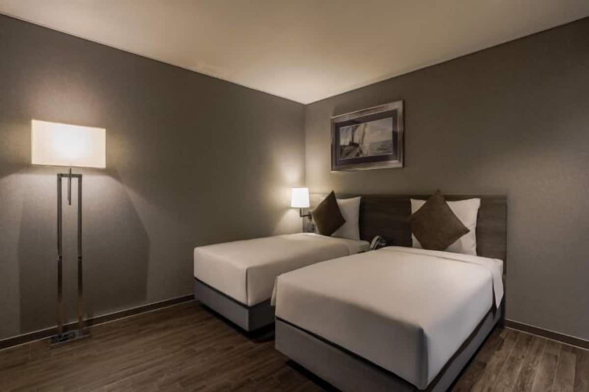 Premium bedding, minibar, in-room safe, individually furnished