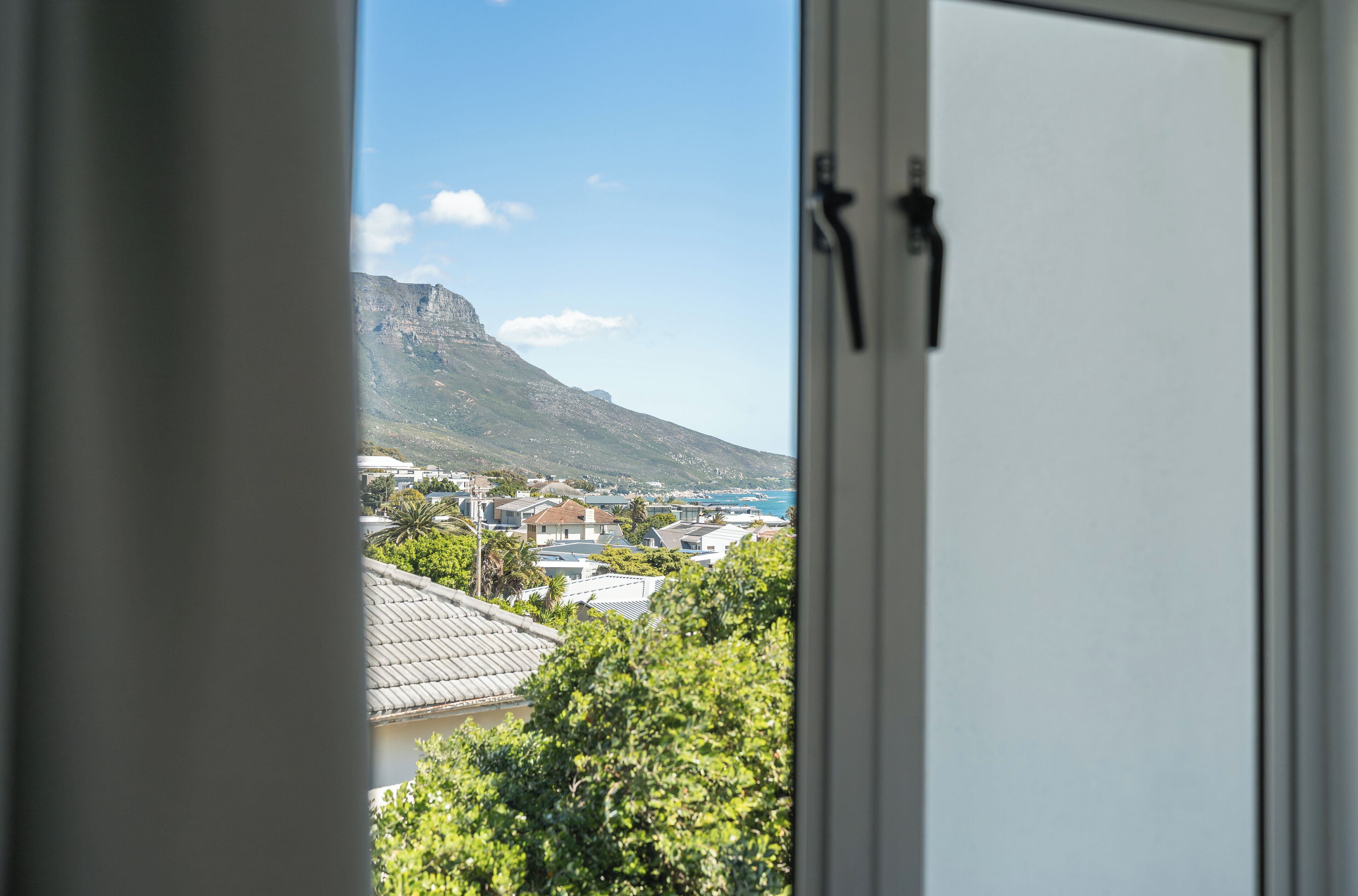 Standard Mountain View Room (4) | In-room safe, blackout drapes, iron/ironing board, free WiFi