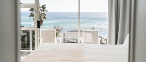 Sea View Room - Bath and Shower (2) | In-room safe, blackout drapes, iron/ironing board, free WiFi