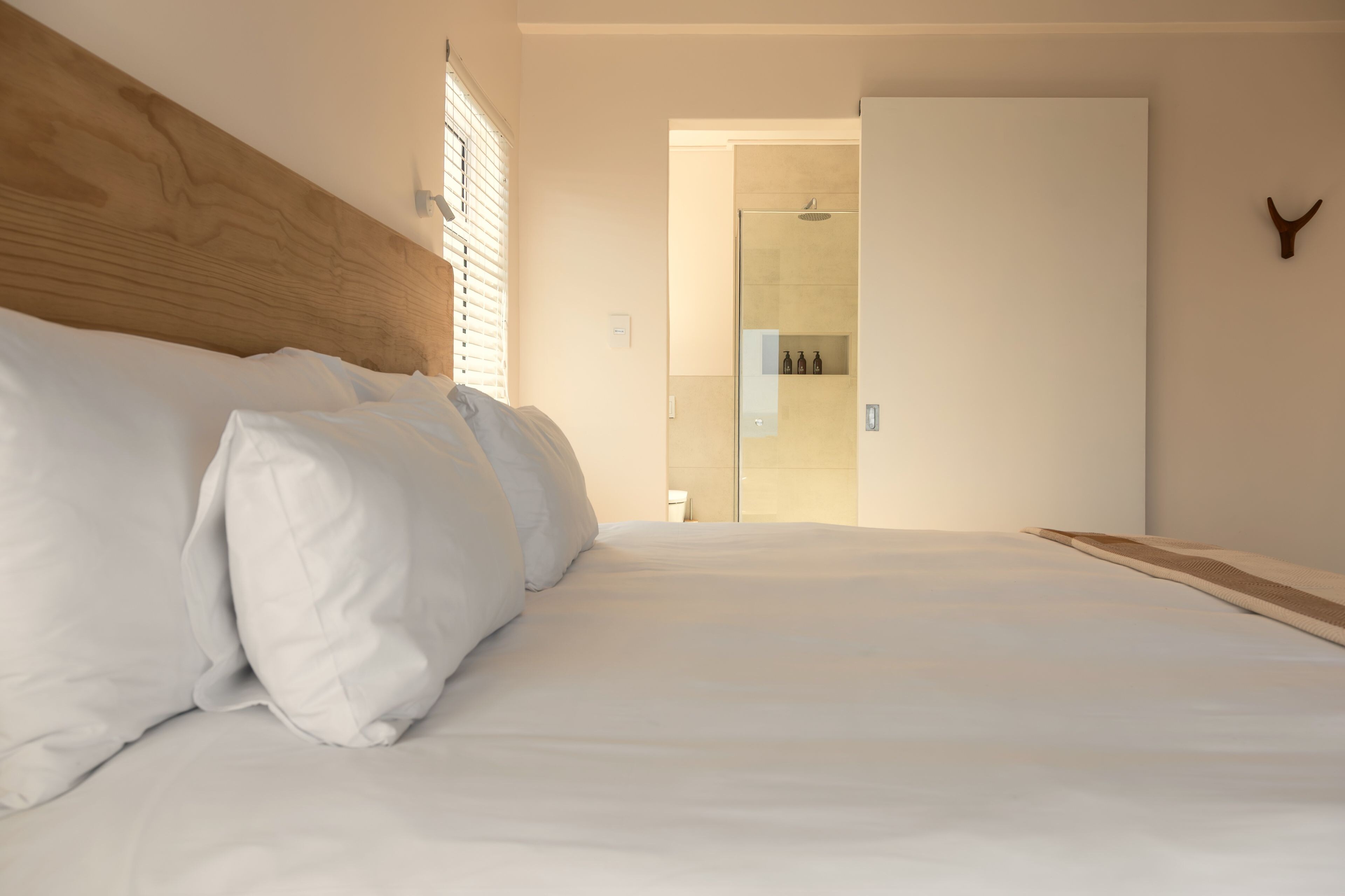 Pool level / Sea View Room (3) | In-room safe, blackout drapes, iron/ironing board (on request)
