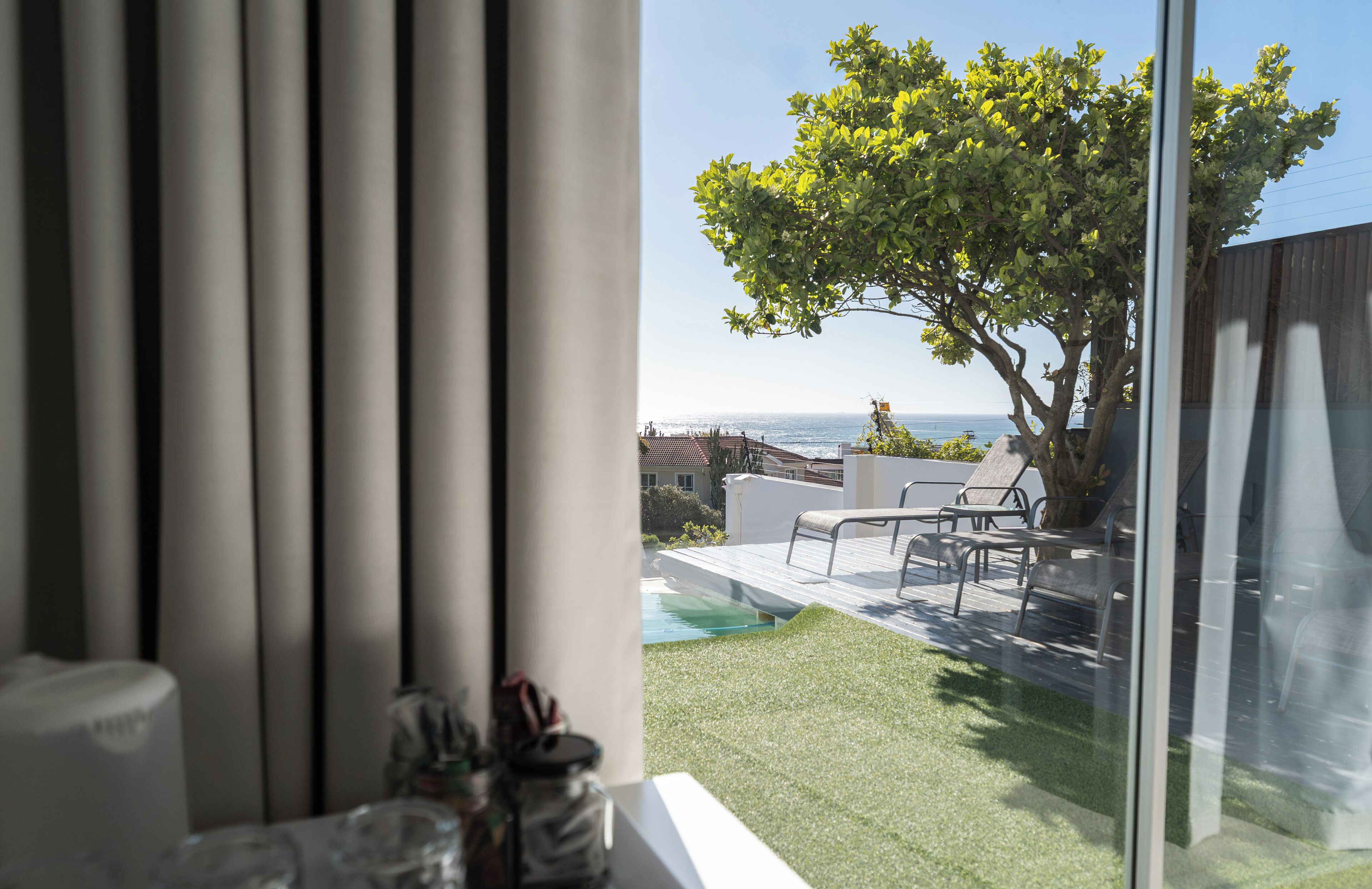 Pool level / Sea View Room (3) | Terrace/patio