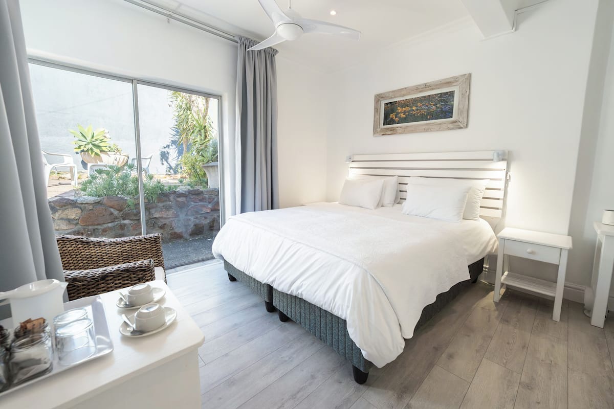 Garden View (5) | In-room safe, blackout curtains, iron/ironing board, free WiFi