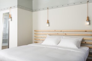 Dobbeltværelse - 1 queensize-seng | Premium-sengetøj, pengeskab på værelset, strygejern/strygebræt