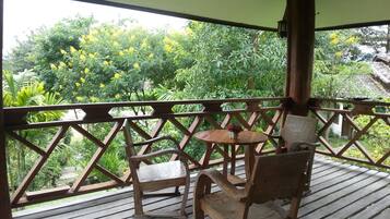 Pai Love with River View | Terrasse/Patio