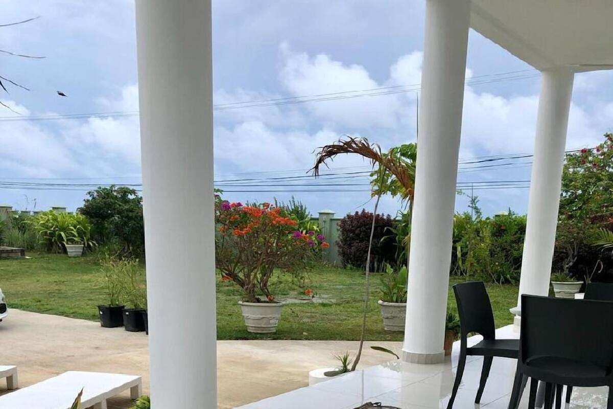 Castaway Garden View