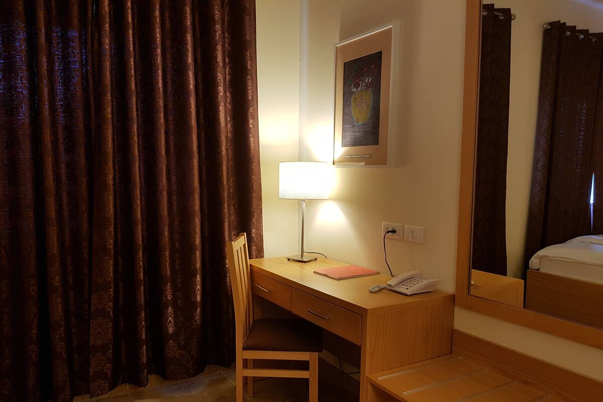 Standard Double or Twin Room, Accessible, Garden View | Premium bedding, desk, soundproofing, iron/ironing board