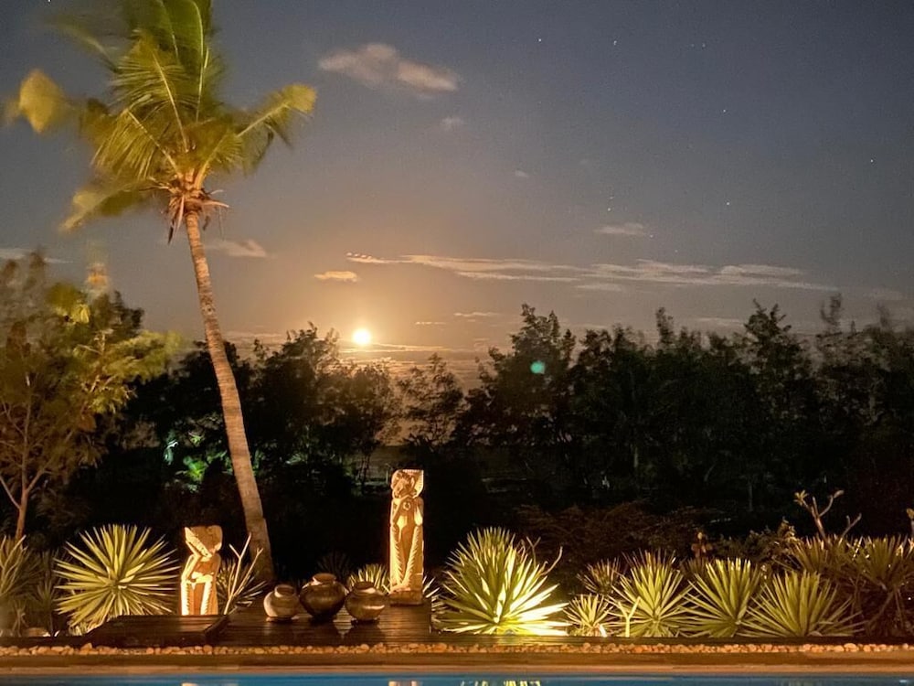 Chuiba Bay Lodge by null