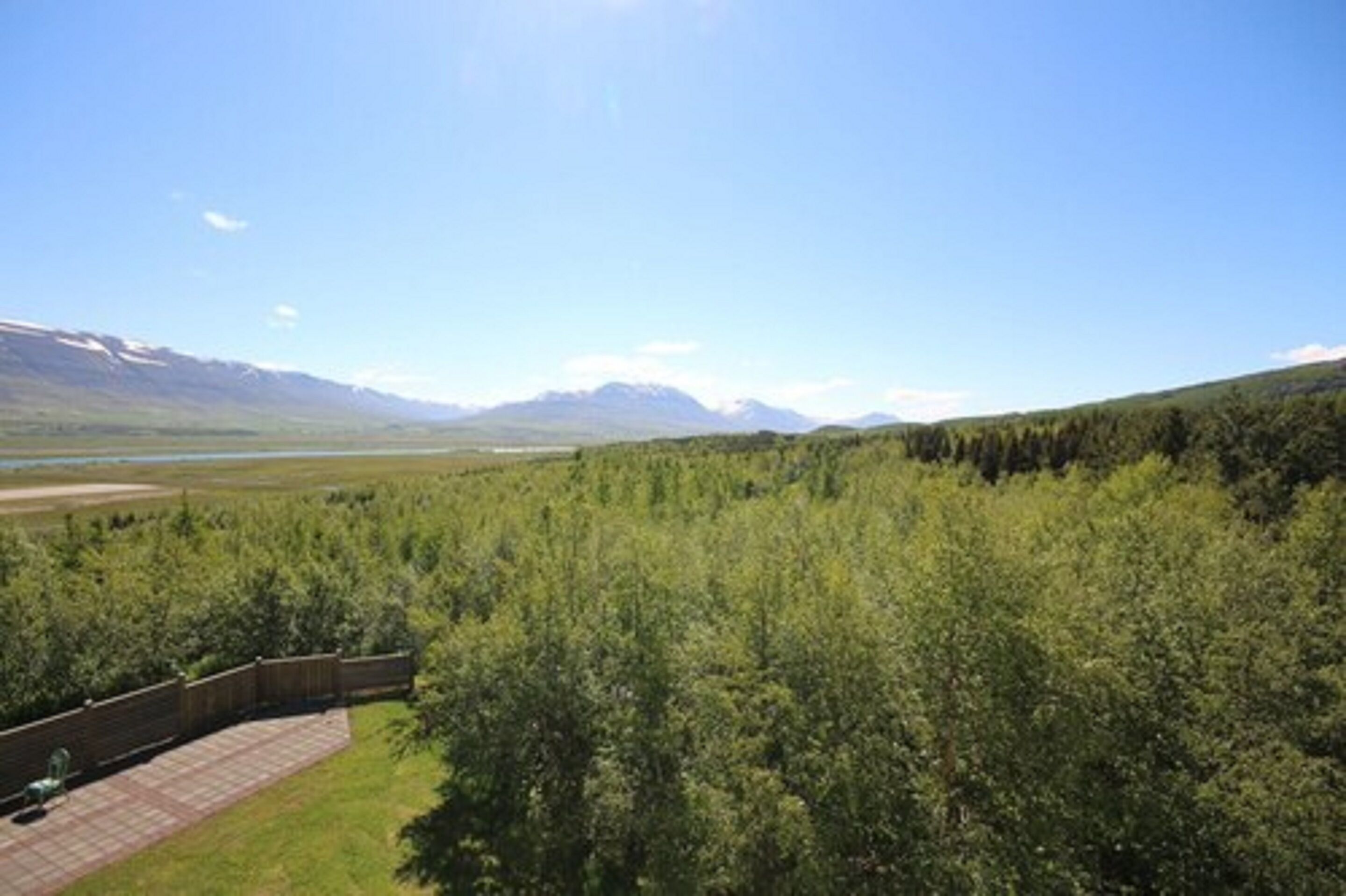 outdoor banquet area