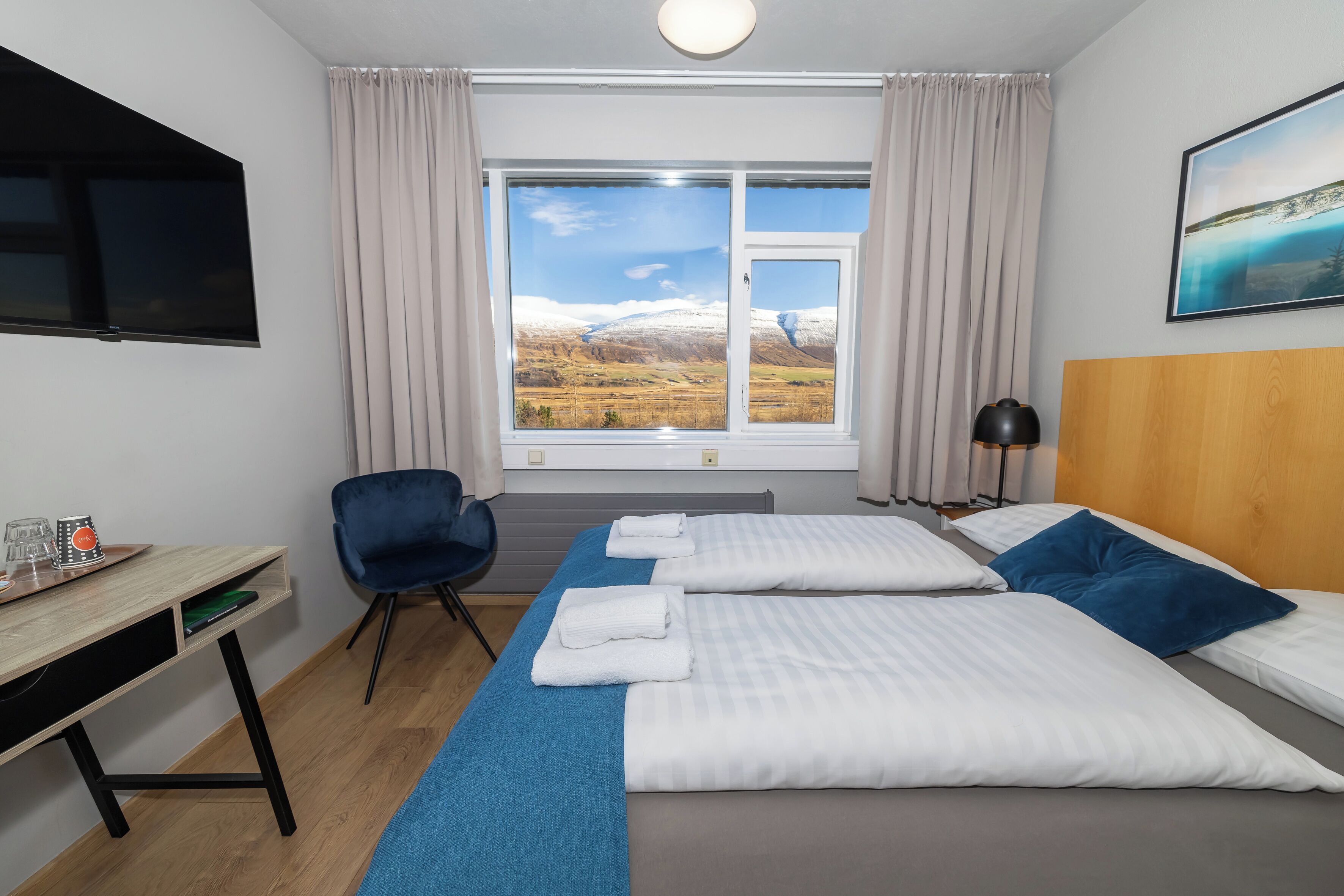 Standard Double or Twin Room | Desk, blackout drapes, soundproofing, iron/ironing board