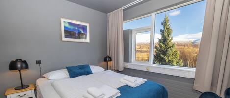 Standard Double or Twin Room | Desk, blackout curtains, soundproofing, iron/ironing board