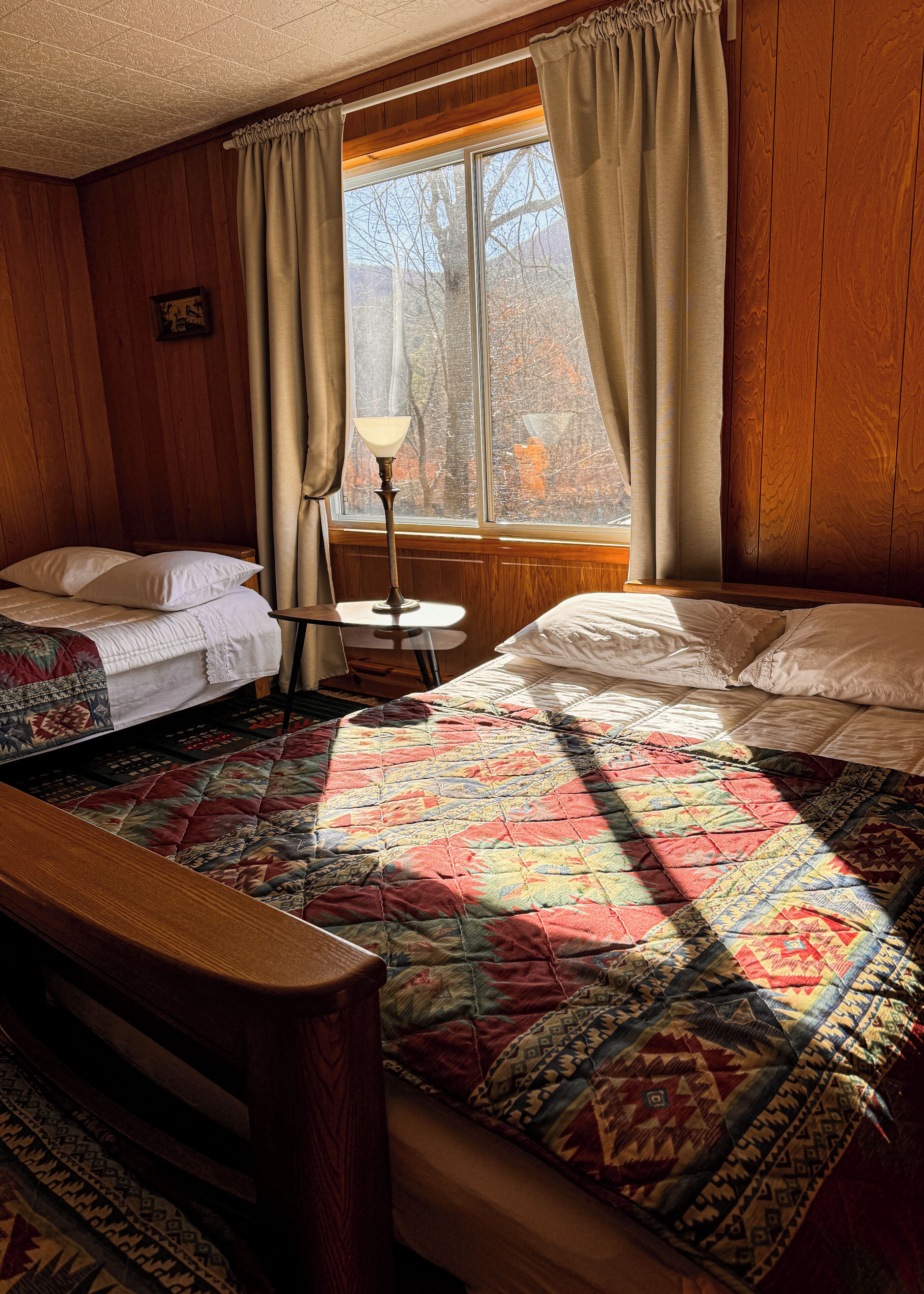 1 bedroom, free cots/infant beds, bed sheets