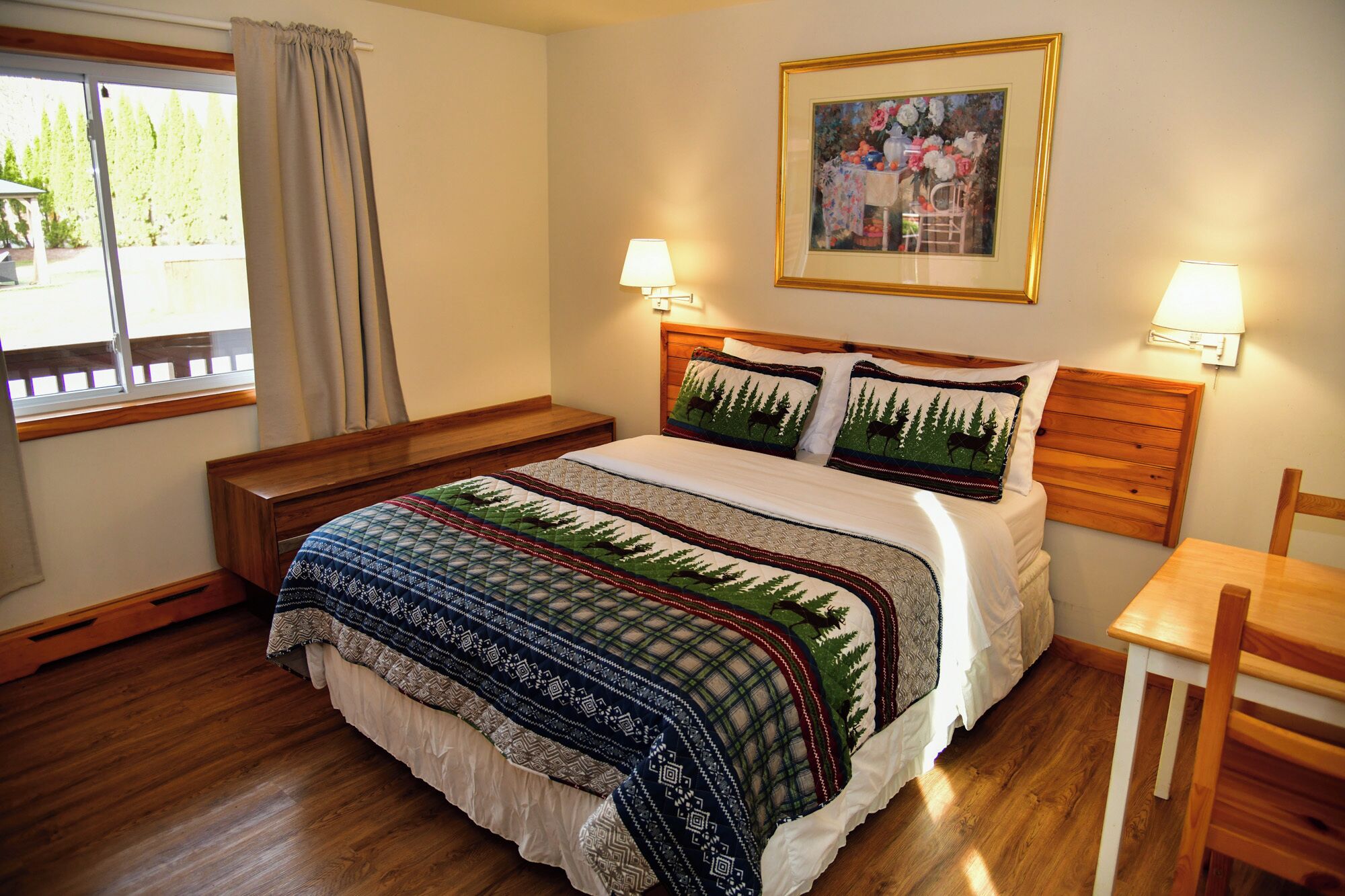 Free cribs/infant beds, bed sheets