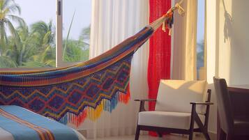 Suite junior (A) | Ropa de cama de alta calidad y minibar