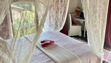 Camera doppia | 1 camera, una scrivania, insonorizzazione, Wi-Fi gratuito