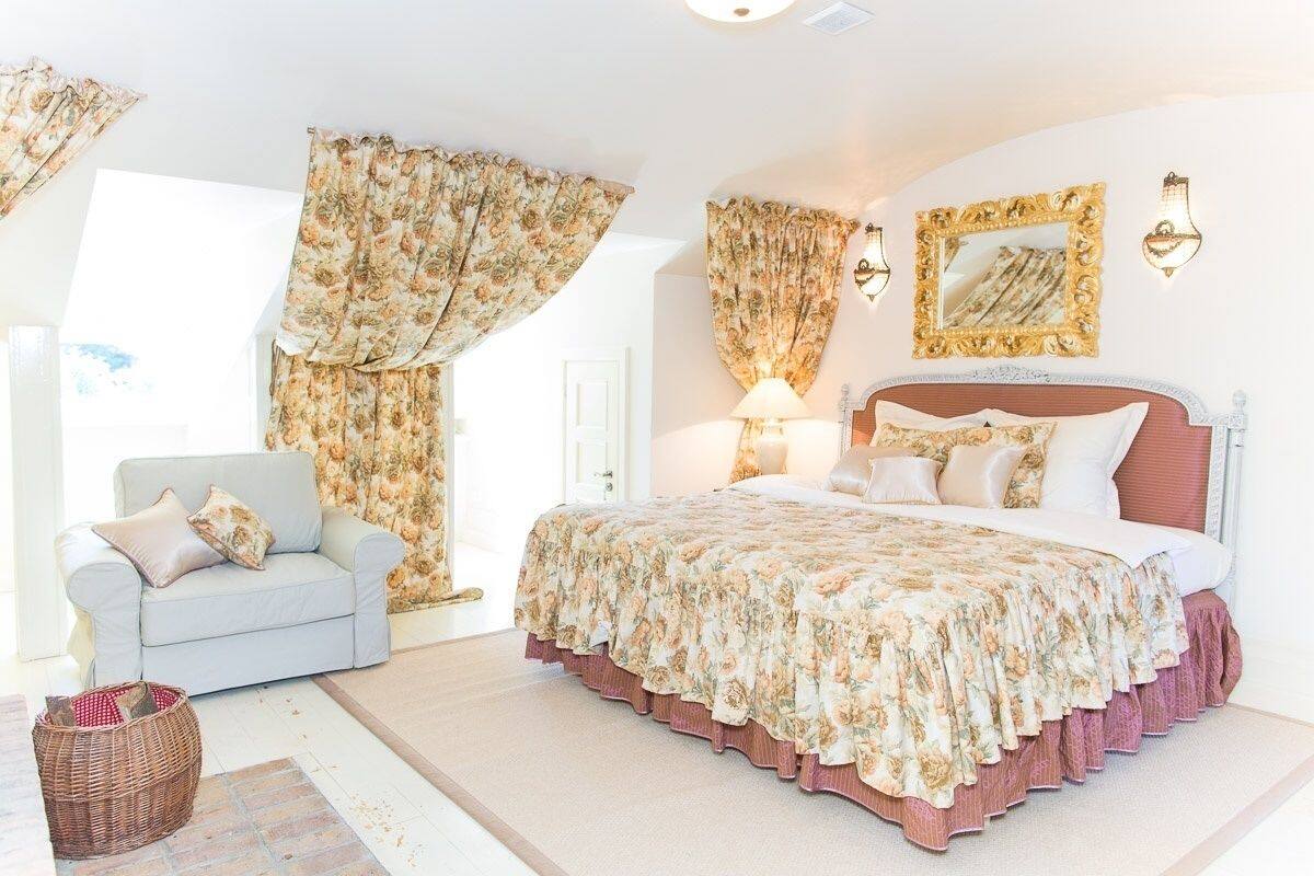 Superior Apartment | Premium bedding, in-room safe, iron/ironing board, rollaway beds