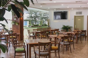 Dining room - Hotel Castilla Torrijos (Torrijos)