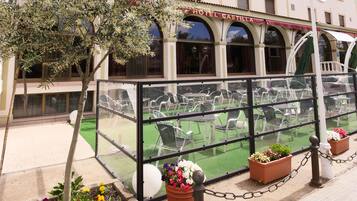 Vista frontal de la propiedad