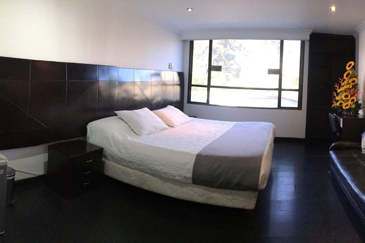 In-room safe, desk, blackout curtains, free WiFi