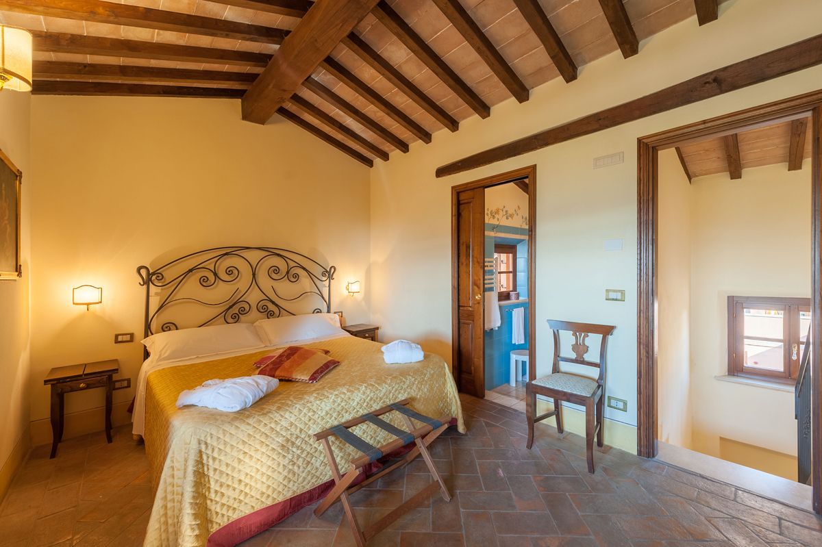 superior double room, valley view | minibar, in-room safe, desk, soundproofing