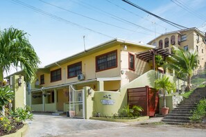 واجهة المنشأة