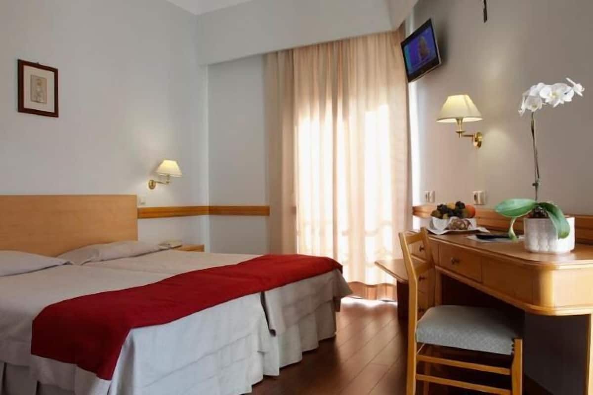 Caja de seguridad en la habitación, escritorio y insonorización