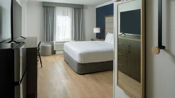 Premium bedding, in-room safe, desk, iron/ironing board