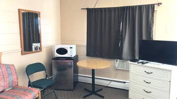Economy-Zimmer, 1 Queen-Bett | Ausblick vom Zimmer