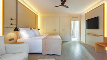 Superior Room | Hypo-allergenic bedding, in-room safe, desk, iron/ironing board