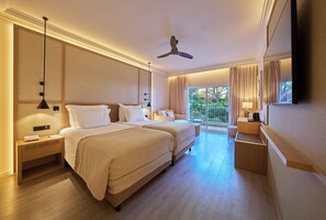 Double or Twin Room | Hypo-allergenic bedding, in-room safe, desk, iron/ironing board