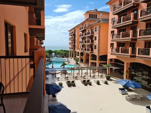 Studio, Pool View (174) | Premium bedding, minibar, in-room safe, individually decorated - JURERÊ BEACH VILLAGE STUDIOS TEMPORADA (Florianópolis)