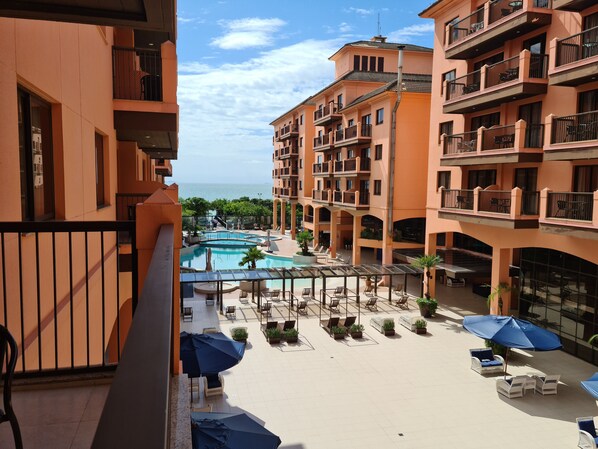 Studio, Pool View (174) | Premium bedding, minibar, in-room safe, individually decorated